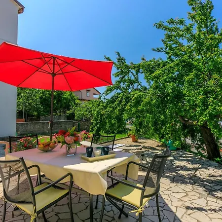 Holiday home House Milenka Banjol